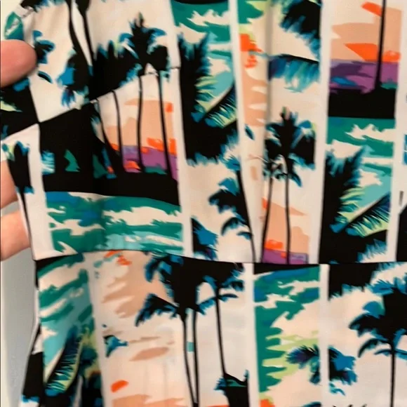 Nicole Black and Blue Graphic Tank Top - Picture 6 of 12